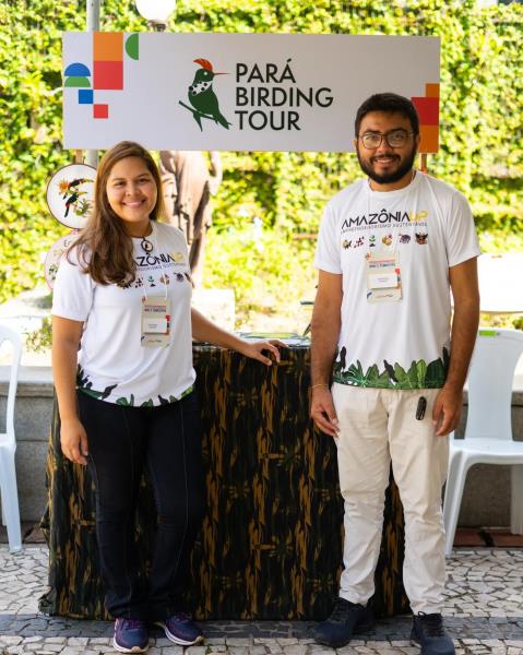 Fernanda e Danielson. Biólogos apaixonados pelo ecoturismo de Birdwatching.